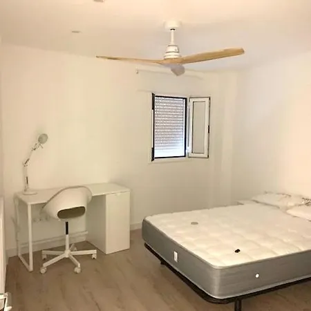 Piso Totalmente Reformado En En Centro De Lägenhet *