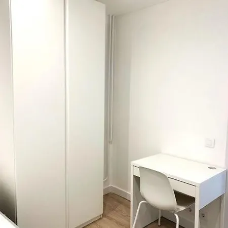 Piso Totalmente Reformado En En Centro De Reus